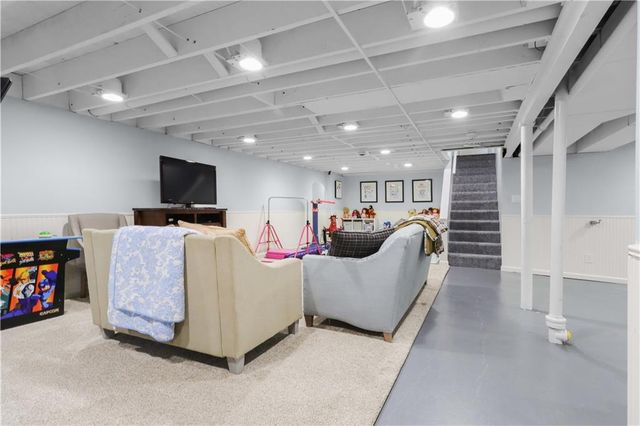 4404 W 91st Street, Prairie Village, KS 66207