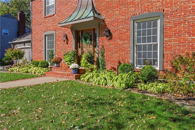 4404 W 91st Street, Prairie Village, KS 66207