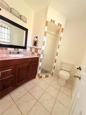 12335 Huntington Field Drive, Houston, TX 77099