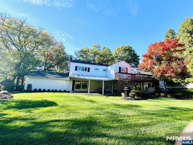 48 Seminole Avenue, Wayne, NJ 07470