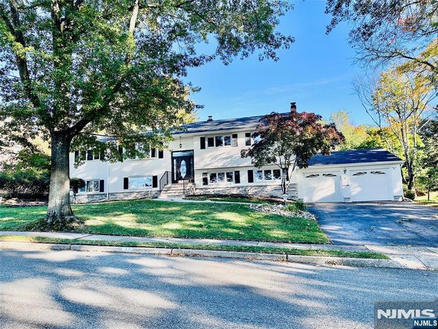 48 Seminole Avenue, Wayne, NJ 07470