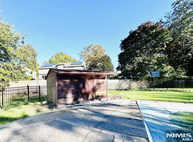 48 Seminole Avenue, Wayne, NJ 07470
