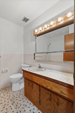 2404 Hayes Court, Burnsville, MN 55337