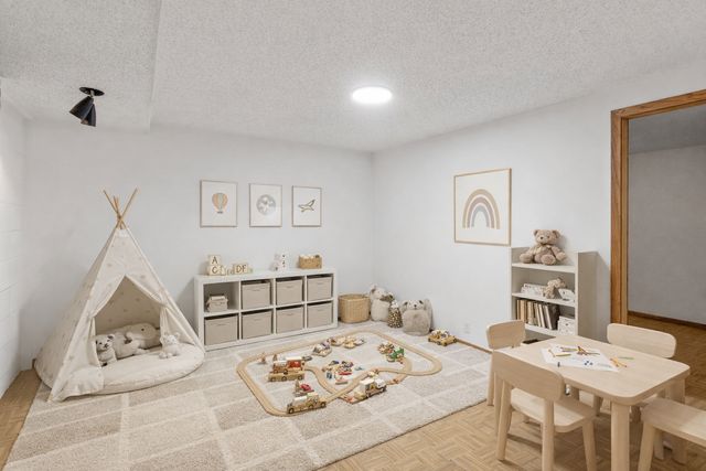 2404 Hayes Court, Burnsville, MN 55337