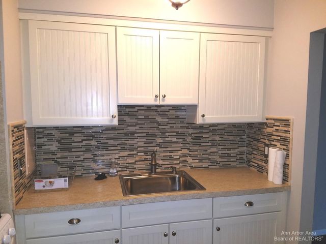 1217 Island Drive 204, Ann Arbor, MI 48105