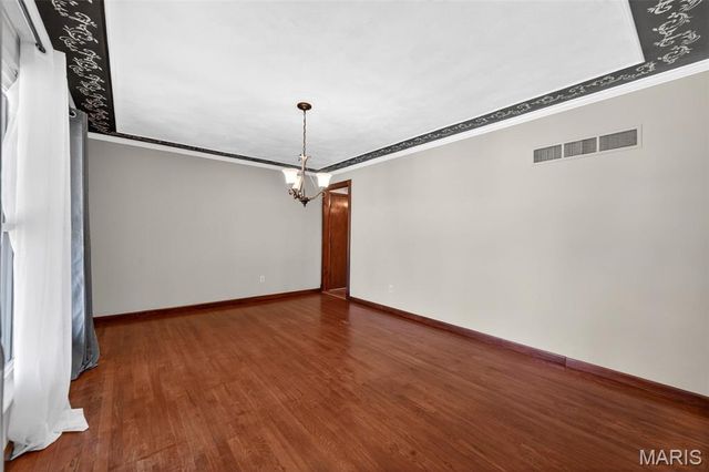 3297 Gwengreen Drive, Bridgeton, MO 63044