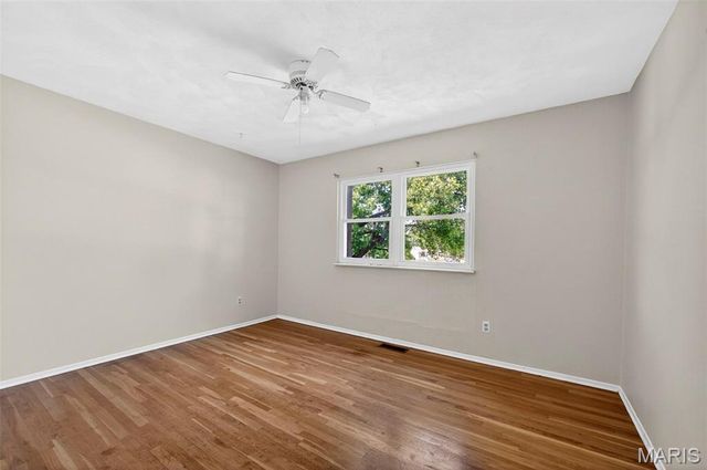 3297 Gwengreen Drive, Bridgeton, MO 63044