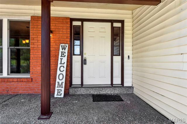 3297 Gwengreen Drive, Bridgeton, MO 63044