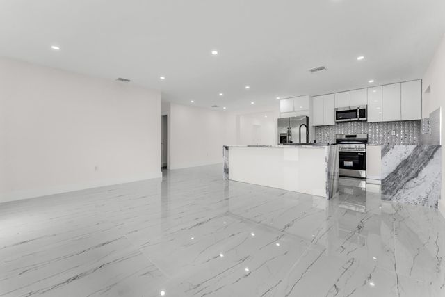 1252 NW 172ND Terrace, Miami Gardens, FL 33169