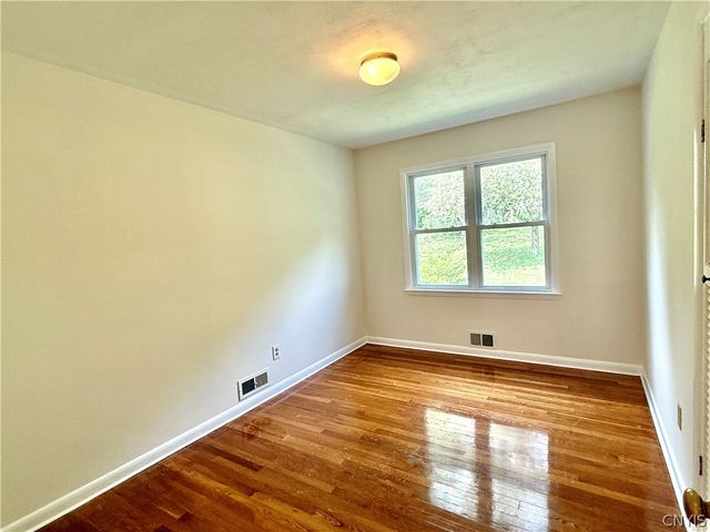 14 South Ten Eyck Avenue, Cazenovia, NY 13035