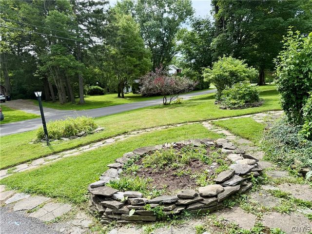 14 South Ten Eyck Avenue, Cazenovia, NY 13035