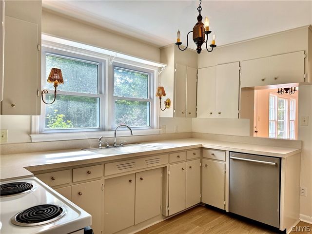 14 South Ten Eyck Avenue, Cazenovia, NY 13035