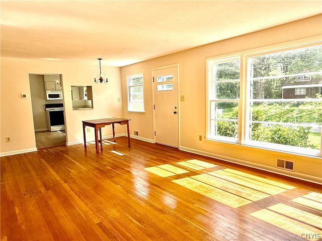 14 South Ten Eyck Avenue, Cazenovia, NY 13035