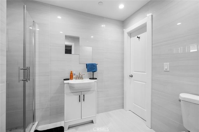 1537 Lake, Glendale, CA 91201