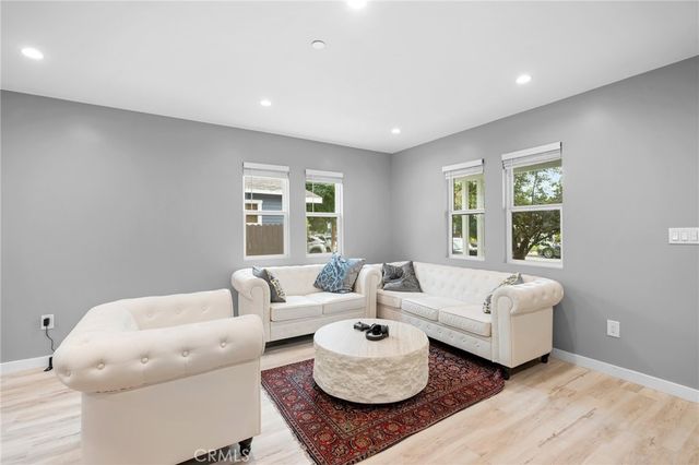 1537 Lake, Glendale, CA 91201