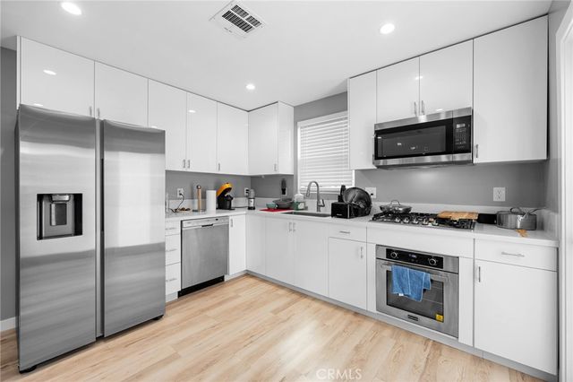 1537 Lake, Glendale, CA 91201