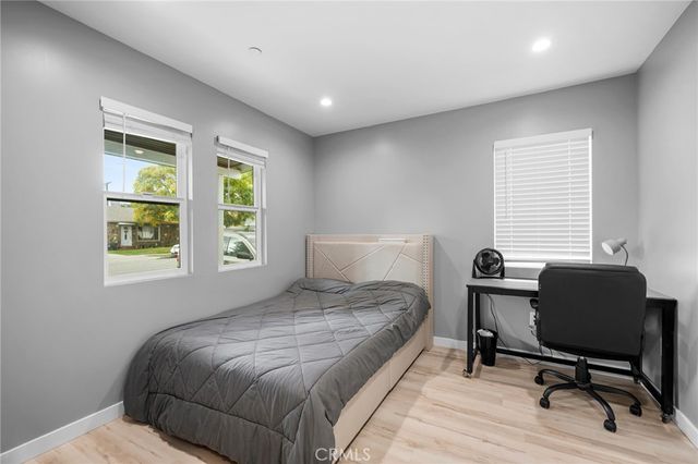 1537 Lake, Glendale, CA 91201