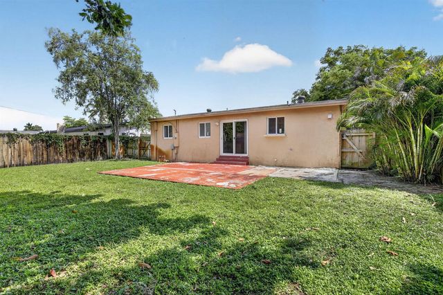 6281 NW 14TH Court, Sunrise, FL 33313
