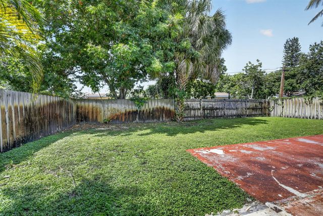 6281 NW 14TH Court, Sunrise, FL 33313