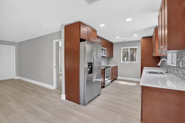 6281 NW 14TH Court, Sunrise, FL 33313
