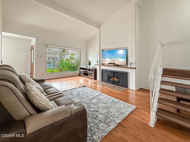 560 Chapala Drive, Camarillo, CA 93010