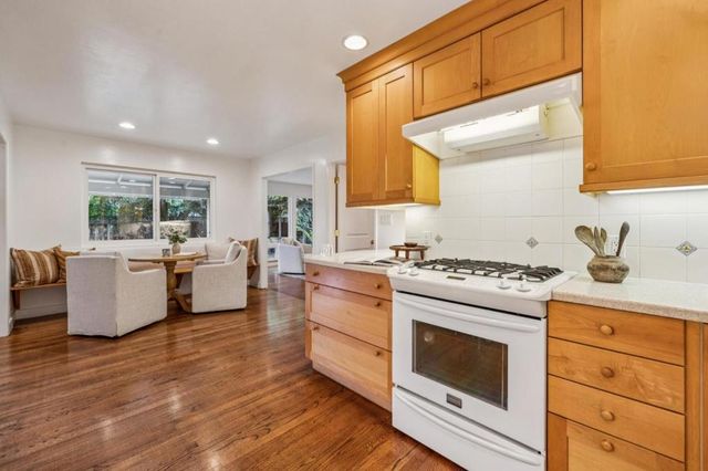 71 Cody Lane, Los Altos, CA 94022