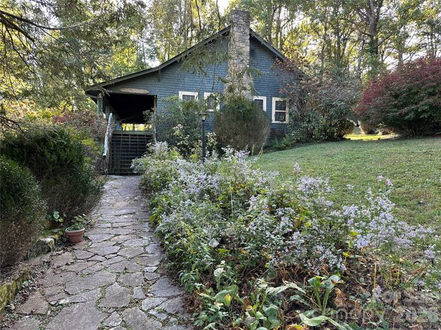 16 Osborn Knob Road, Little Switzerland, NC 28749