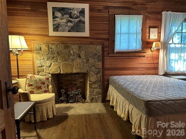 16 Osborn Knob Road, Little Switzerland, NC 28749