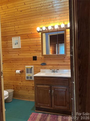 16 Osborn Knob Road, Little Switzerland, NC 28749