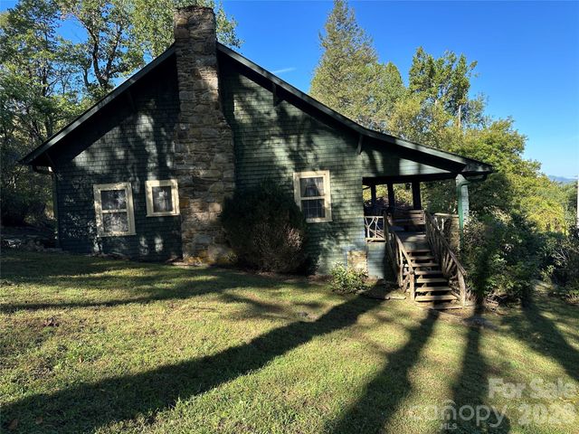 16 Osborn Knob Road, Little Switzerland, NC 28749
