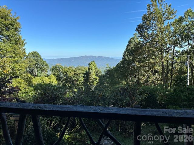 16 Osborn Knob Road, Little Switzerland, NC 28749