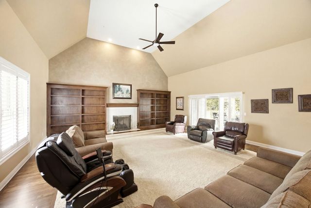 4113 Carlisle Drive, Prairie Grove, IL 60012