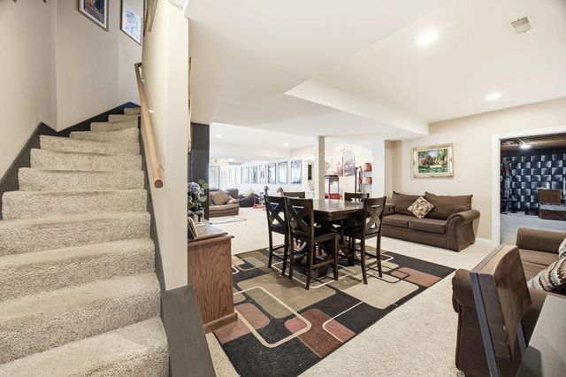 4113 Carlisle Drive, Prairie Grove, IL 60012