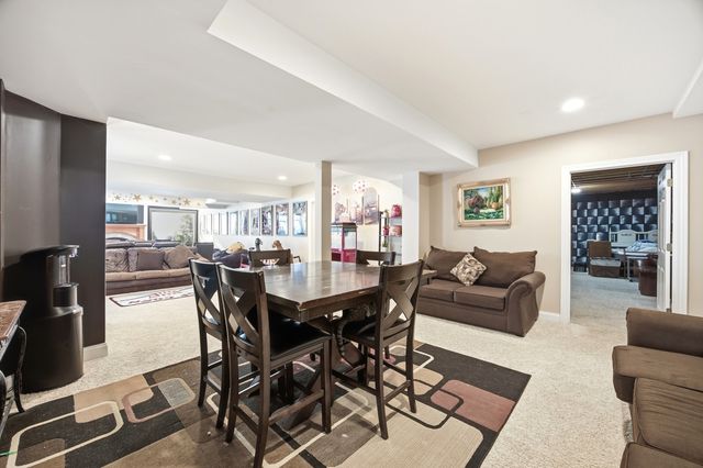 4113 Carlisle Drive, Prairie Grove, IL 60012