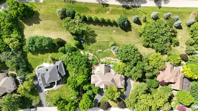 4113 Carlisle Drive, Prairie Grove, IL 60012