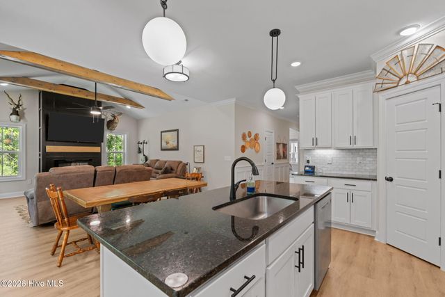 780 Riverbirch Drive, Vass, NC 28394