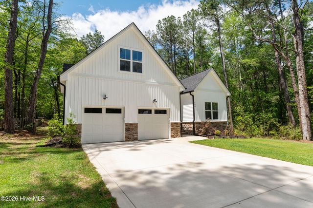 780 Riverbirch Drive, Vass, NC 28394