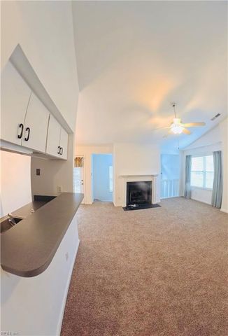 2425 London Pointe DR, Virginia Beach, VA 23454