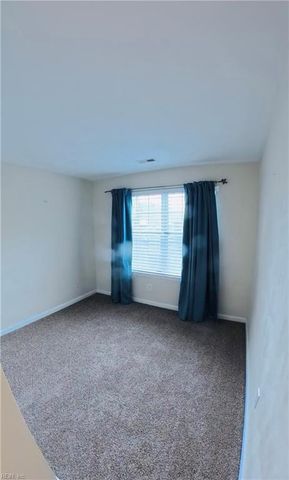 2425 London Pointe DR, Virginia Beach, VA 23454