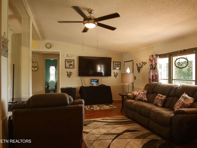 128 Woods Drive, Sweetwater, TN 37874