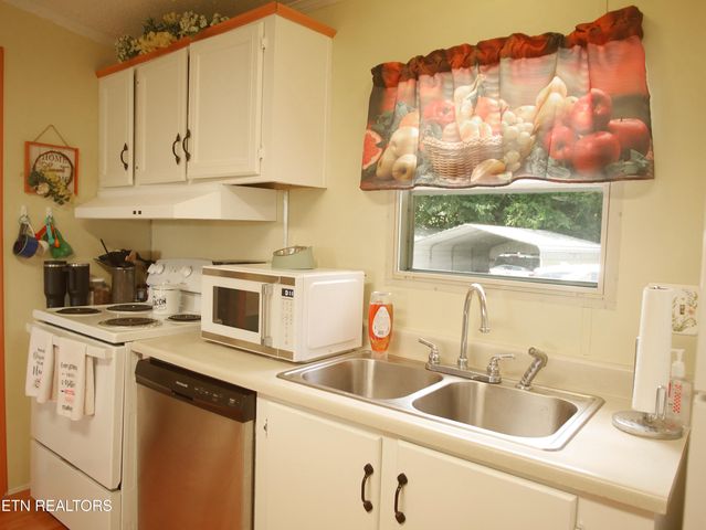 128 Woods Drive, Sweetwater, TN 37874