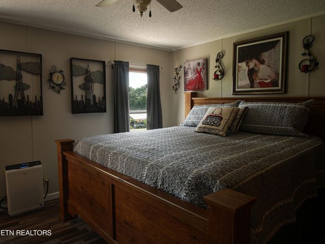 128 Woods Drive, Sweetwater, TN 37874