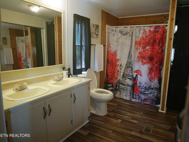 128 Woods Drive, Sweetwater, TN 37874