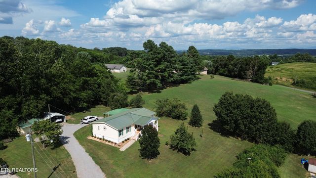 128 Woods Drive, Sweetwater, TN 37874