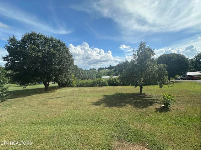 128 Woods Drive, Sweetwater, TN 37874