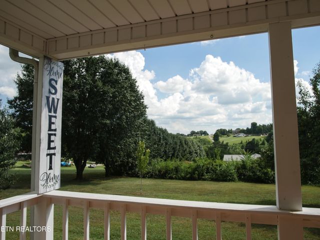 128 Woods Drive, Sweetwater, TN 37874