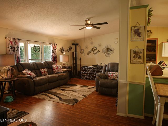 128 Woods Drive, Sweetwater, TN 37874