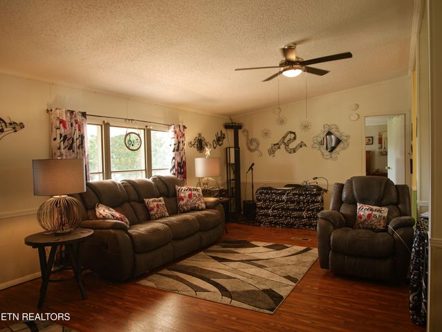 128 Woods Drive, Sweetwater, TN 37874