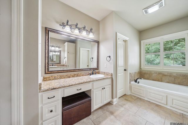 30979 Ridgeway Dr, Walker, LA 70785