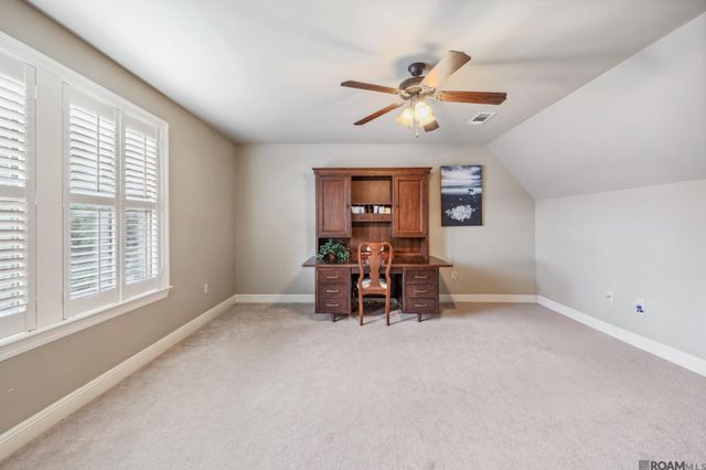 30979 Ridgeway Dr, Walker, LA 70785